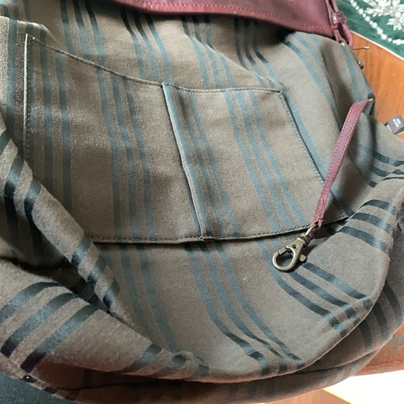 Frye Distressed Leather Shoulder Bag - Picture 9 of 9